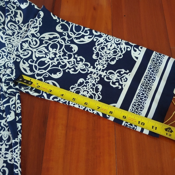 Haani Floral Print Stretchy Split V-Neck 3/4 Sleeve Dress Navy White Size 3X - Picture 10 of 12